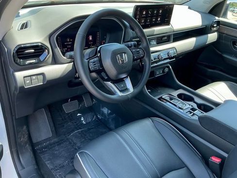 New 2026 Honda Pilot Elite image 16