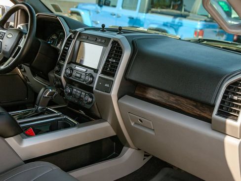 Used 2020 Ford F150 Lariat w/ Trailer Tow Package AWD/4WD image 11