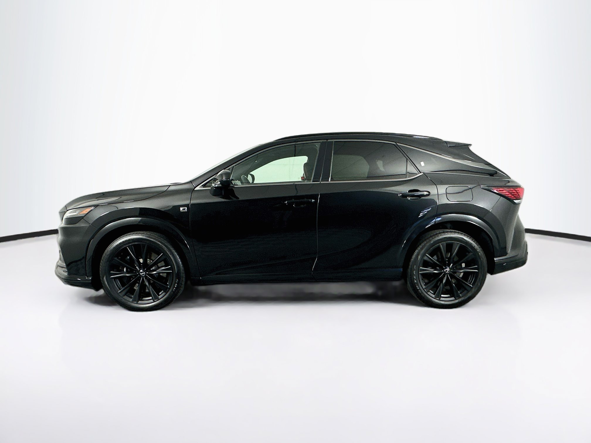 Used 2023 Lexus RX 500h F Sport w/ Accessory Package (2T) AWD/4WD image 4