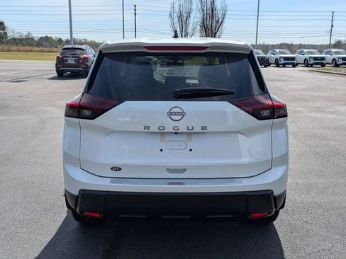 New 2026 Nissan Rogue SV w/ Cold Weather Package FWD image 4