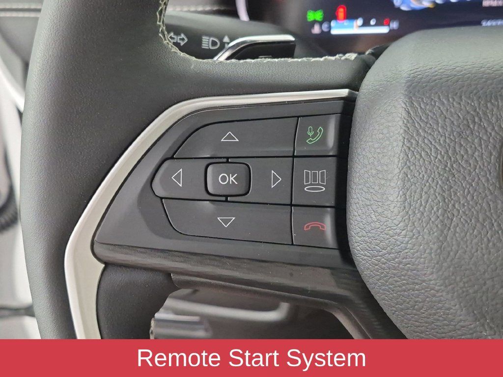 Used 2024 Jeep Grand Cherokee Altitude AWD/4WD image 18