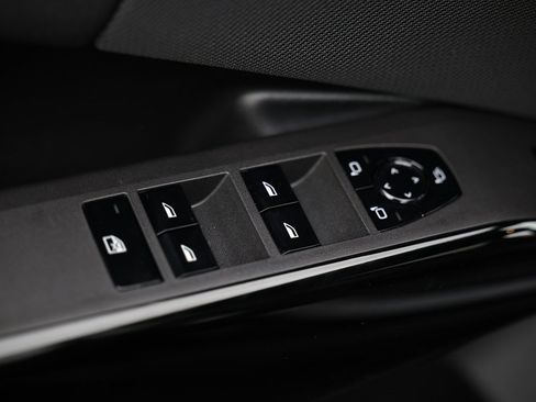 New 2026 BMW X3 xDrive30 w/ Premium Package image 16