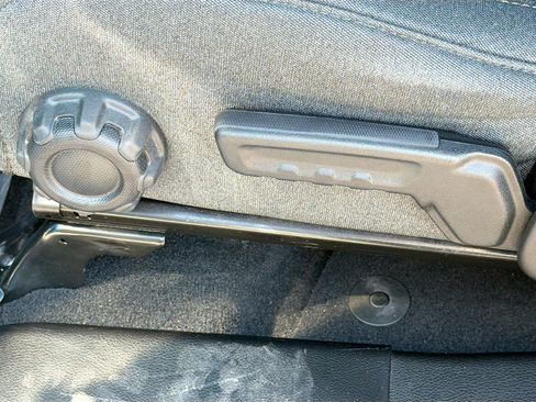 Used 2024 Jeep Wrangler Willys AWD/4WD image 24