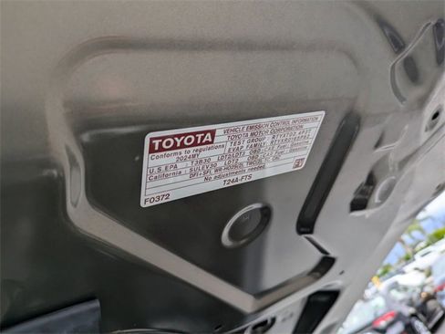 Used 2024 Toyota Tacoma TRD Off-Road image 23