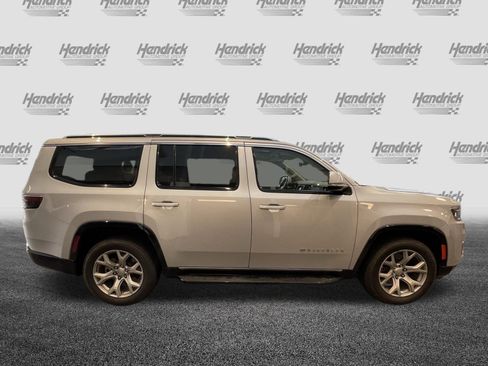 Used 2022 Jeep Wagoneer Series I w/ Premium Group I AWD/4WD image 11