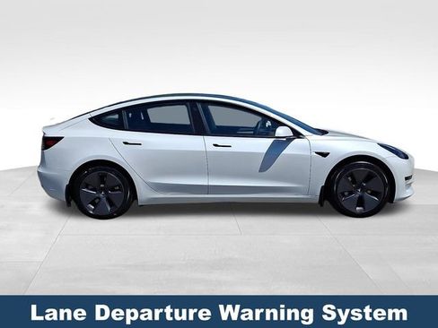 Used 2021 Tesla Model 3 Standard Range Plus RWD image 9