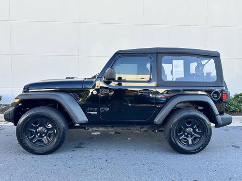 Used 2021 Jeep Wrangler Sport image 23