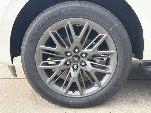 New 2026 Ford Expedition Max Platinum image 9