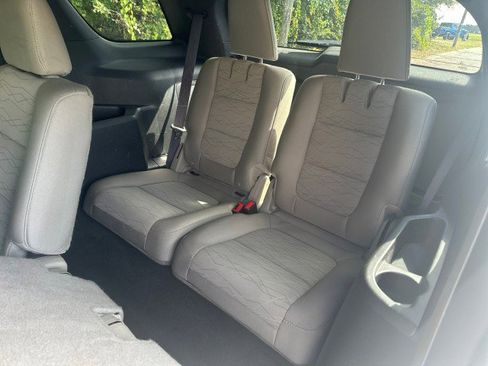Used 2013 Ford Explorer FWD image 14