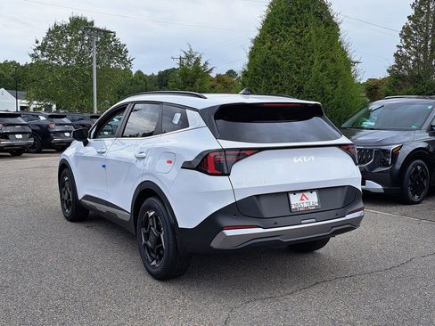 New 2026 Kia Sportage EX w/ EX Panorama Roof Package image 6