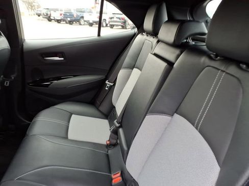 Certified 2025 Toyota Corolla XSE image 17