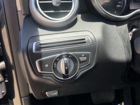 Used 2015 Mercedes-Benz C 300 Sedan image 17
