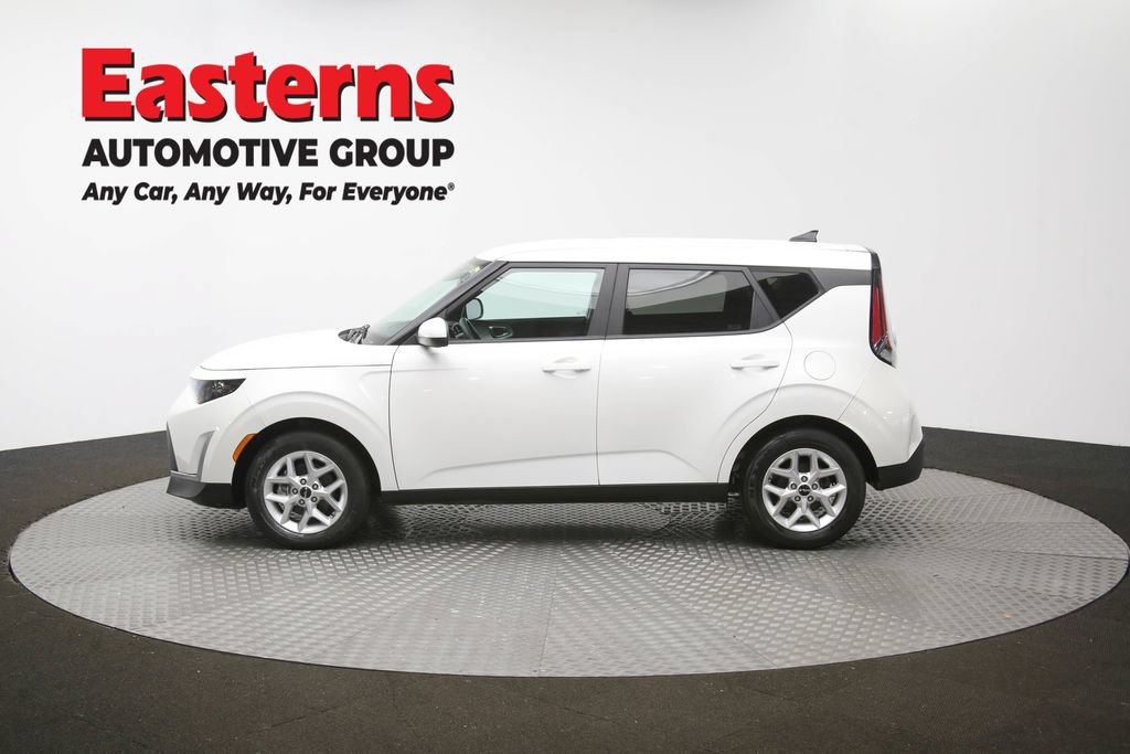 Used 2024 Kia Soul LX w/ Option Group 015 FWD image 60