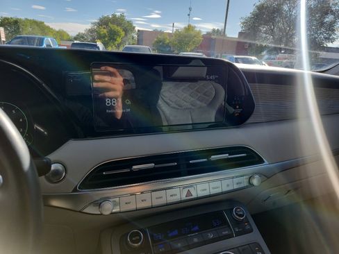 Used 2022 Hyundai Palisade Limited FWD image 23