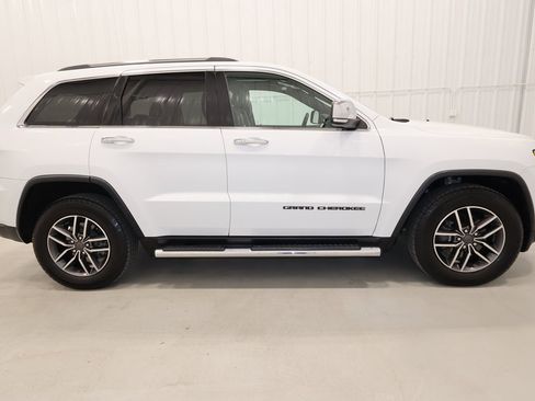 Used 2020 Jeep Grand Cherokee Limited image 2