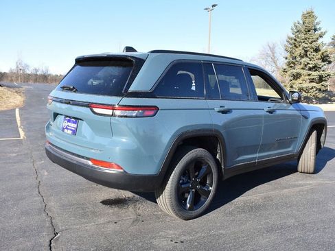 New 2026 Jeep Grand Cherokee Limited w/ Limited Altitude Package AWD/4WD image 5