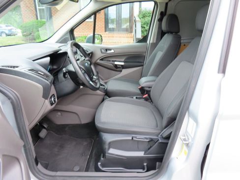 Used 2020 Ford Transit Connect XLT FWD image 15