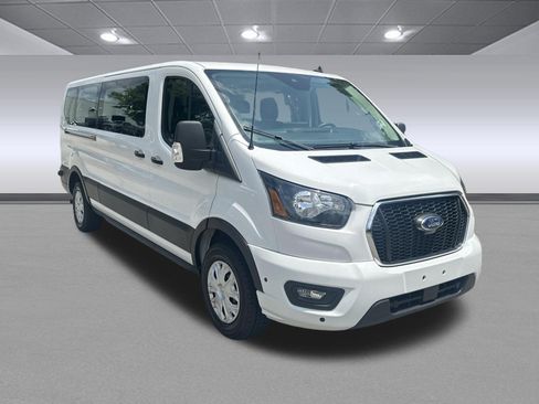 Used 2024 Ford Transit 350 XLT RWD image 3