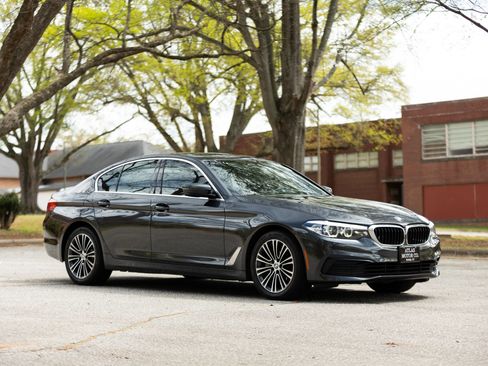 Used 2019 BMW 530i xDrive w/ Convenience Package AWD/4WD image 6