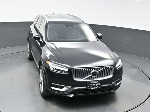 Used 2024 Volvo XC90 B6 Ultimate w/ Lounge Package image 29