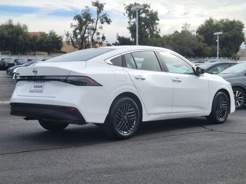 New 2026 Nissan Sentra SV w/ Floor Mat Package image 6