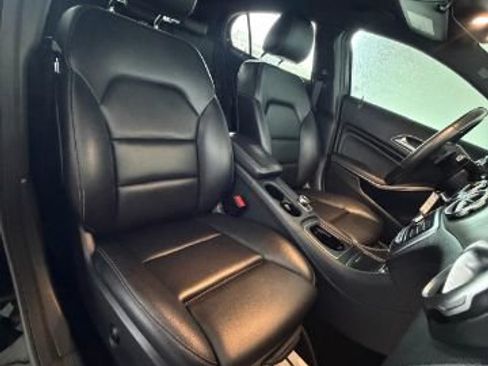 Used 2019 Mercedes-Benz GLA 250 image 10