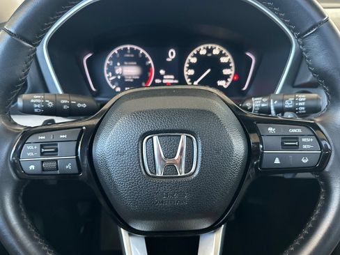 Certified 2025 Honda Pilot Touring image 22