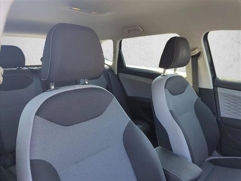 Used 2024 Volkswagen Taos S FWD image 30