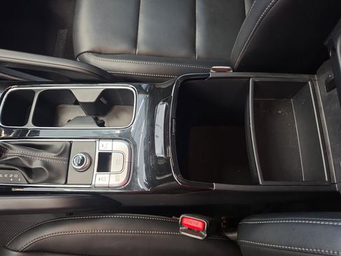 Certified 2024 Kia Telluride S FWD image 36