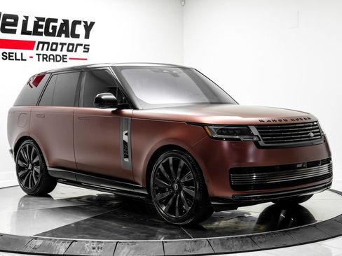 Used 2023 Land Rover Range Rover SV AWD/4WD image 3