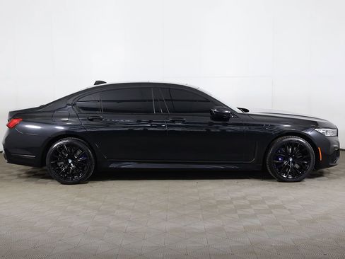 Used 2022 BMW 750i xDrive w/ Executive Package AWD/4WD image 25