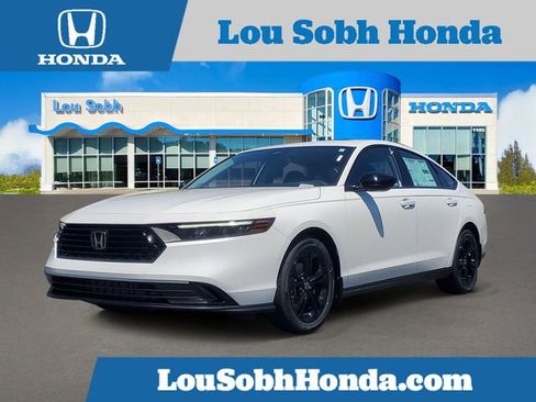 New 2025 Honda Accord SE image 1