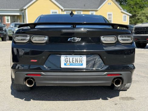 Used 2019 Chevrolet Camaro SS RWD image 6