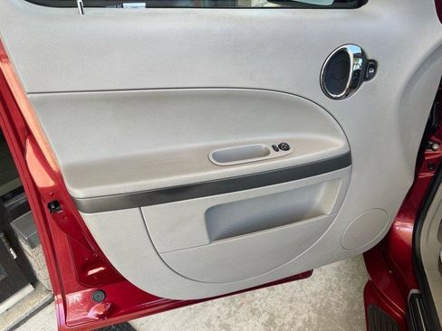 Used 2008 Chevrolet HHR LT FWD image 27