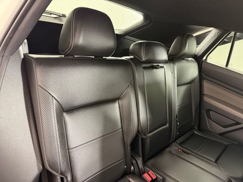 Used 2021 Volkswagen Atlas Cross Sport SE w/ Luggage Net & Mats Package FWD image 22