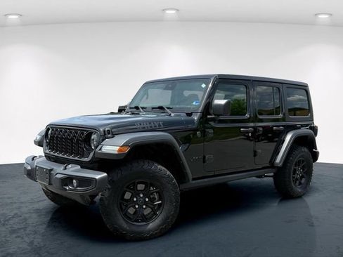 Used 2024 Jeep Wrangler Unlimited Sport AWD/4WD image 2