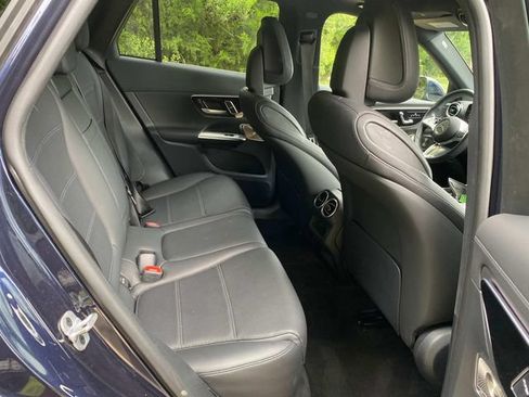 Used 2024 Mercedes-Benz GLC 300 4MATIC image 33