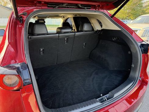 Used 2018 MAZDA CX-5 Touring w/ Preferred Equipment Package image 13