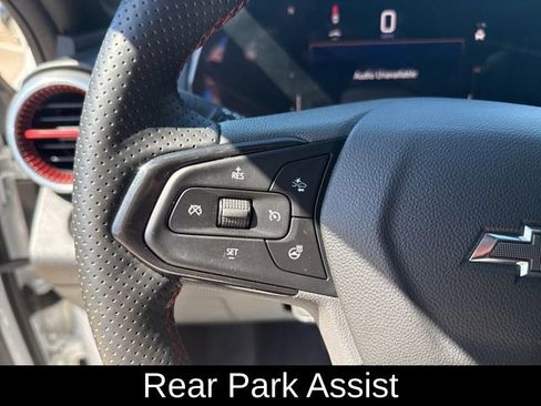 Used 2024 Chevrolet Trax RS w/ Sunroof Package FWD image 19