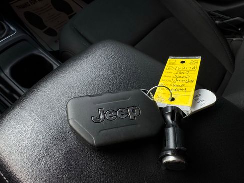 Used 2019 Jeep Wrangler Unlimited Sport S image 65