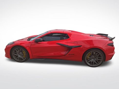 Used 2025 Chevrolet Corvette Z06 RWD image 13
