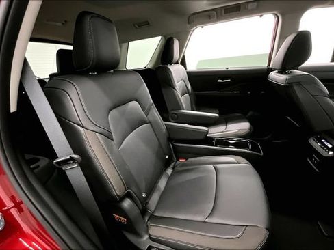 New 2026 Nissan Pathfinder SL w/ SL Premium Package AWD/4WD image 37