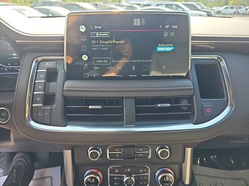 Used 2022 GMC Yukon XL SLE w/ Gmc Pro Safety Plus Package RWD image 25