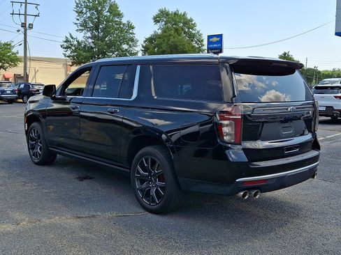 Used 2023 Chevrolet Suburban High Country AWD/4WD image 5