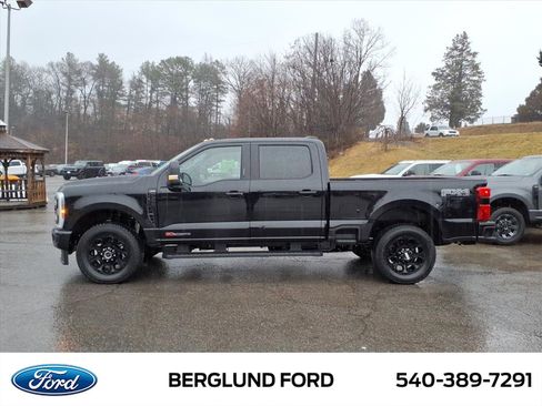 New 2026 Ford F250 Lariat w/ Black Appearance Package image 7