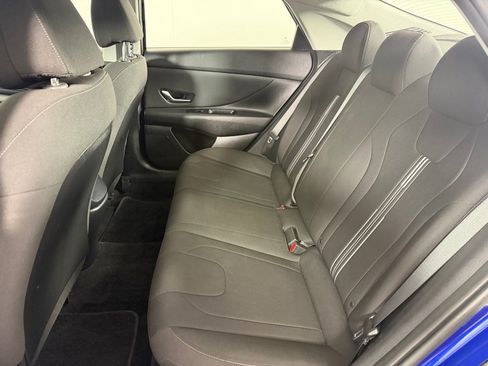 Used 2023 Hyundai Elantra SEL w/ Convenience Package FWD image 21