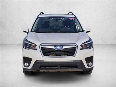 Used 2021 Subaru Forester Premium AWD/4WD image 2