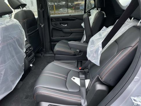 New 2025 Honda Pilot TrailSport image 8