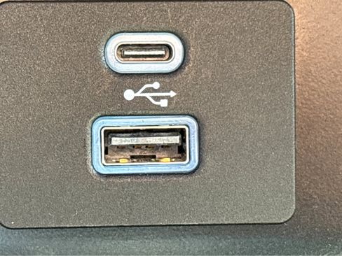 Used 2023 Ford F150 XLT image 33