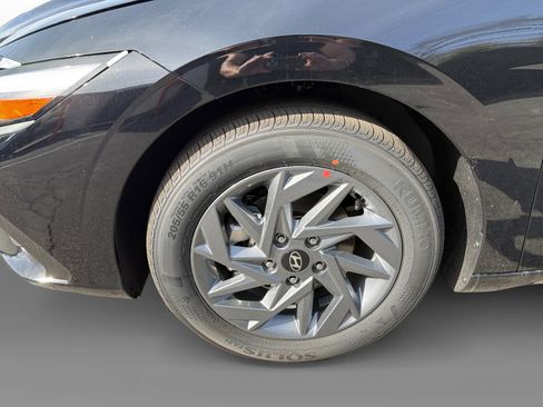 New 2026 Hyundai Elantra Blue image 9